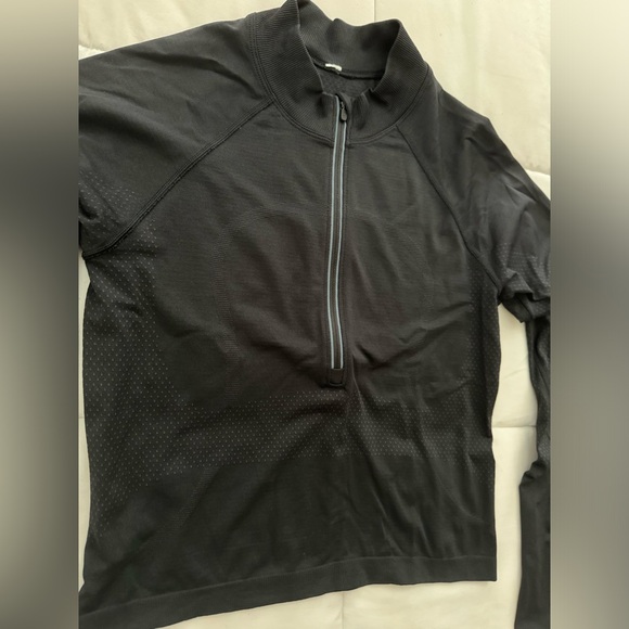 Lululemon swiftly tech 2.0 1/2 zip up reflective zipper crop *cool black grey - Picture 9 of 15